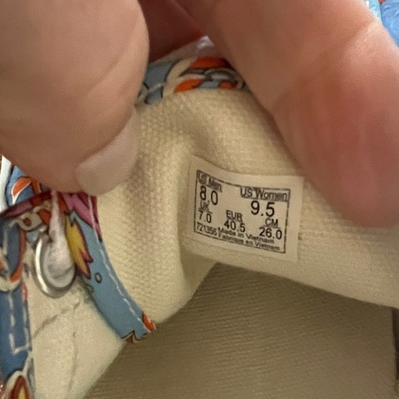 Vans Women's Blue Floral Low-Top Sneakers - Picture 5 of 5